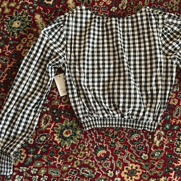 NWT Gingham Keyhole O Ring Front Tie Top - Picture 5 of 8